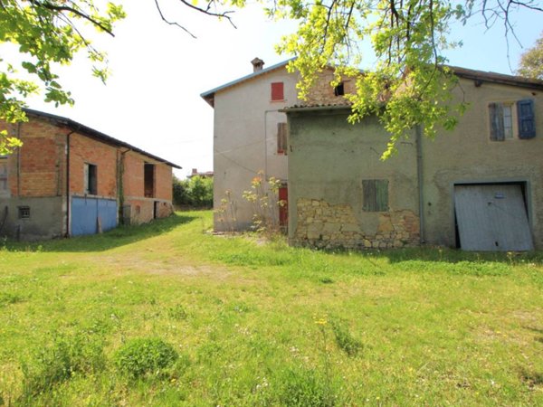 casa indipendente in vendita a Valsamoggia in zona Castelletto