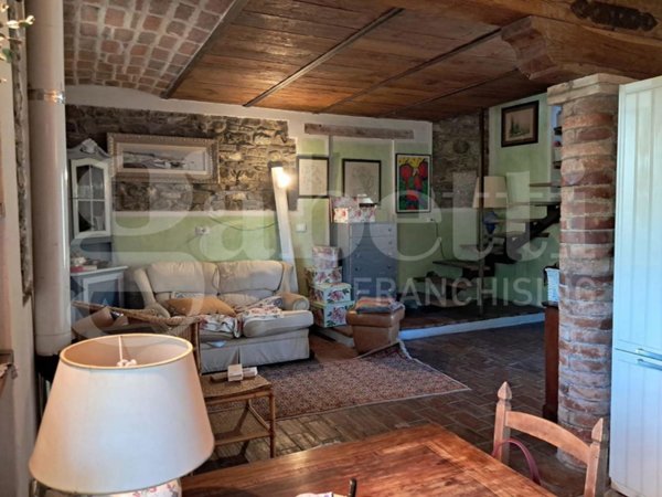 casa indipendente in vendita a Valsamoggia in zona Savigno