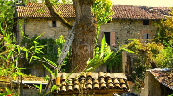 casa indipendente in vendita a Valsamoggia in zona Samoggia