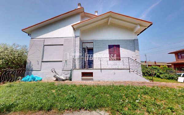 appartamento in vendita a Valsamoggia in zona Savigno