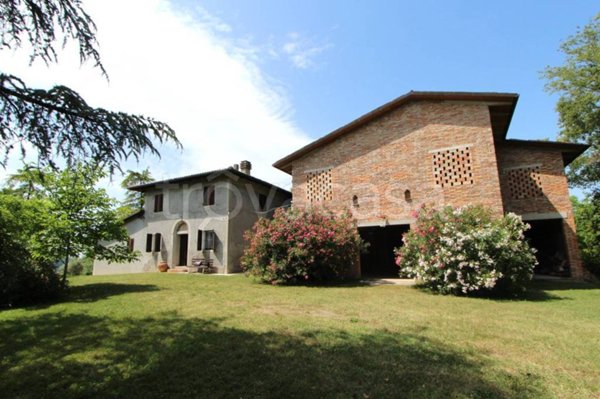 casa indipendente in vendita a Valsamoggia in zona Bazzano