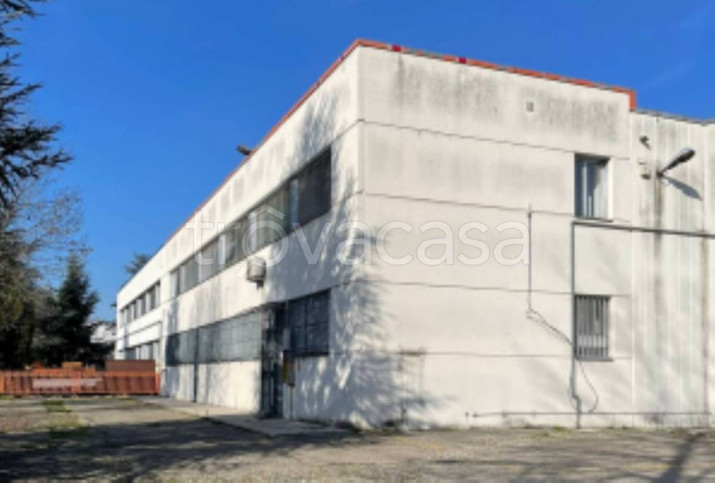 locale commerciale in vendita a Valsamoggia in zona Crespellano