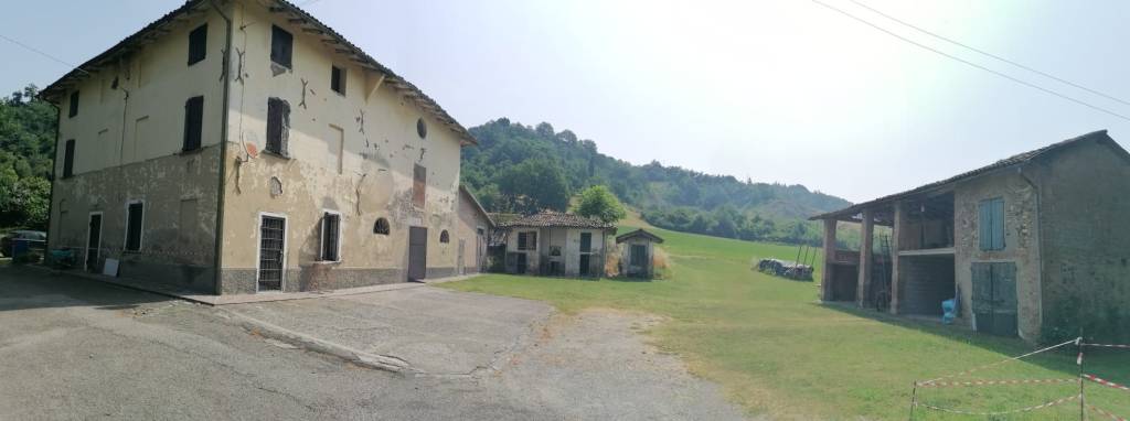 casa indipendente in vendita a Valsamoggia in zona Monteveglio