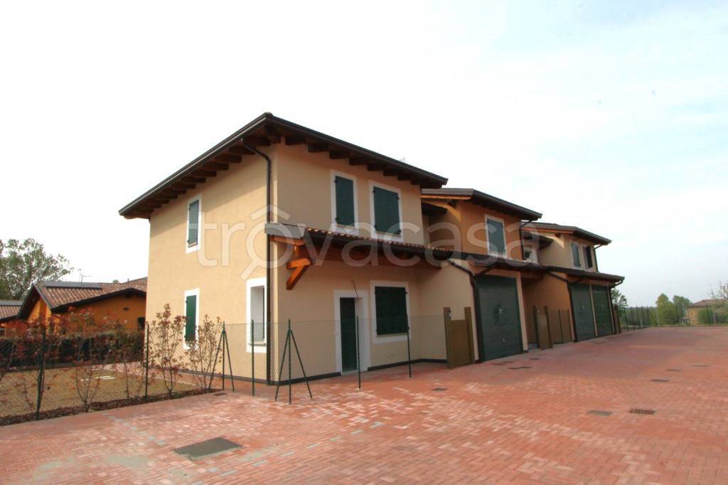 casa indipendente in vendita a Valsamoggia in zona Bazzano