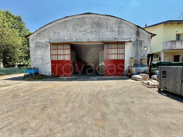locale commerciale in vendita a Valsamoggia