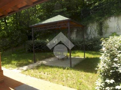 casa indipendente in vendita a Valsamoggia in zona Rodiano