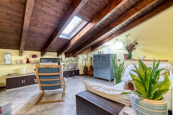 appartamento in vendita a Valsamoggia in zona Samoggia