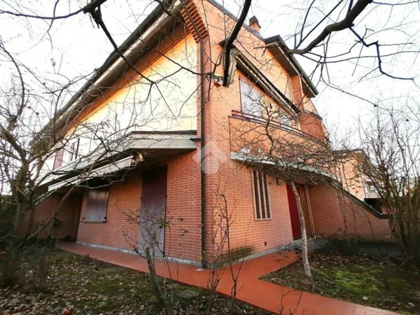 casa indipendente in vendita a Valsamoggia in zona Monteveglio