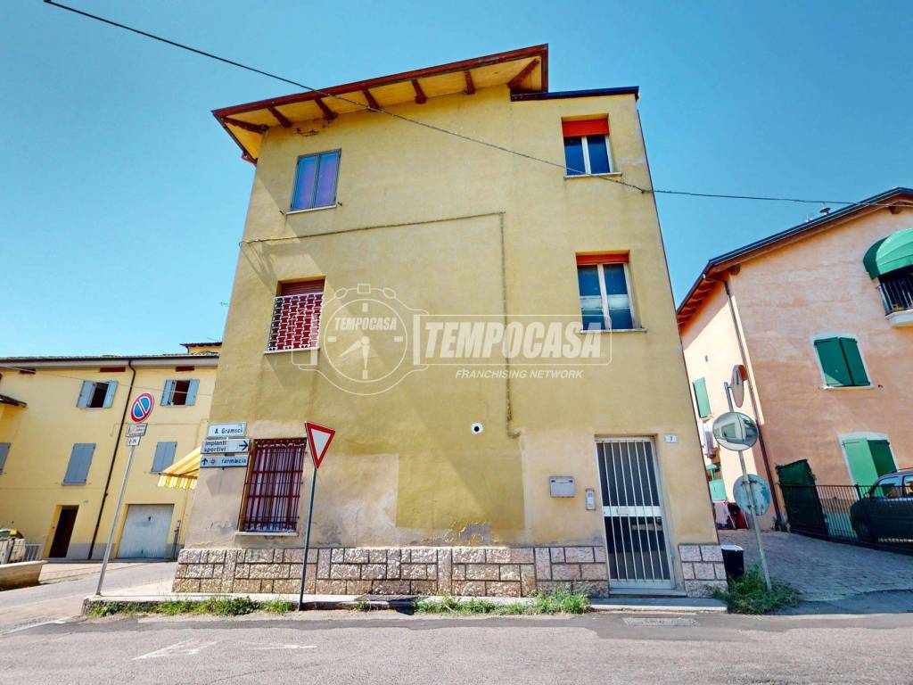 appartamento in vendita a Valsamoggia in zona Castelletto