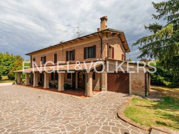 casa indipendente in vendita a Valsamoggia