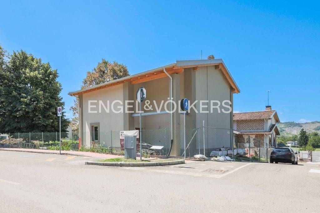 casa indipendente in vendita a Valsamoggia