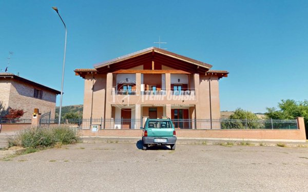 casa indipendente in vendita a Valsamoggia in zona Savigno