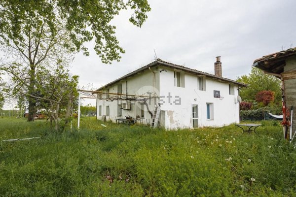 casa indipendente in vendita a Valsamoggia in zona Crespellano