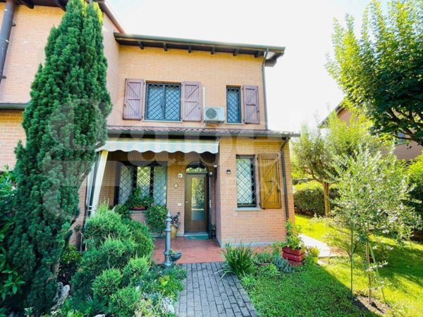 casa indipendente in vendita a Valsamoggia in zona Bazzano