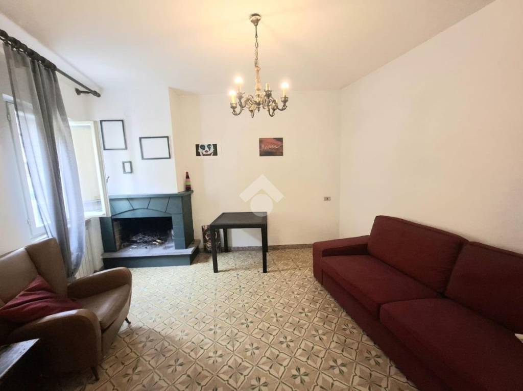 casa indipendente in vendita a Valsamoggia in zona Stiore