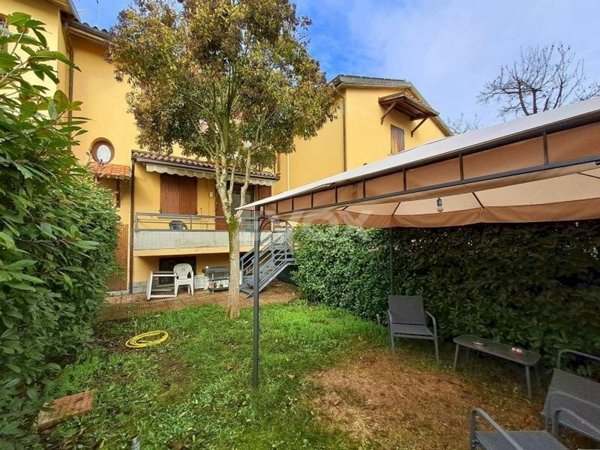 villa in vendita a Valsamoggia in zona Castello di Serravalle