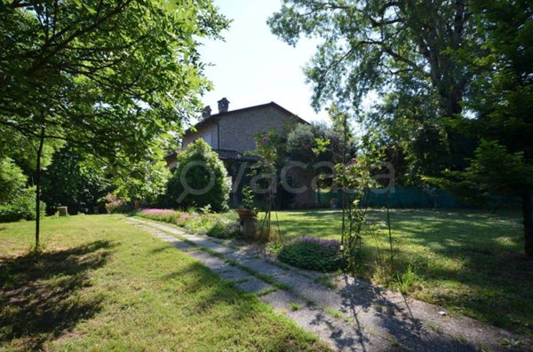 casa indipendente in vendita a Valsamoggia in zona Crespellano