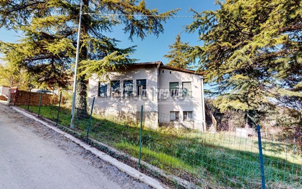 casa indipendente in vendita a Valsamoggia
