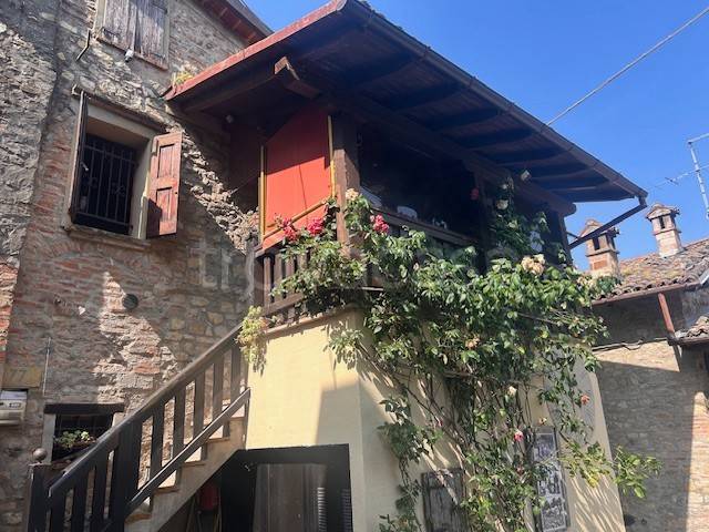 appartamento in vendita a Valsamoggia in zona Castello di Serravalle