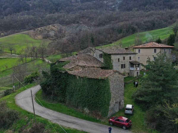 casa indipendente in vendita a Valsamoggia in zona Vedegheto