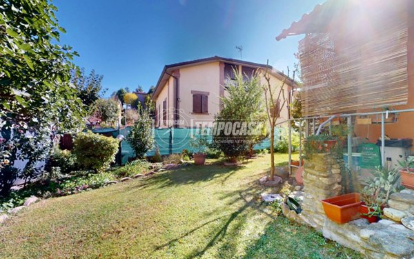 casa indipendente in vendita a Valsamoggia