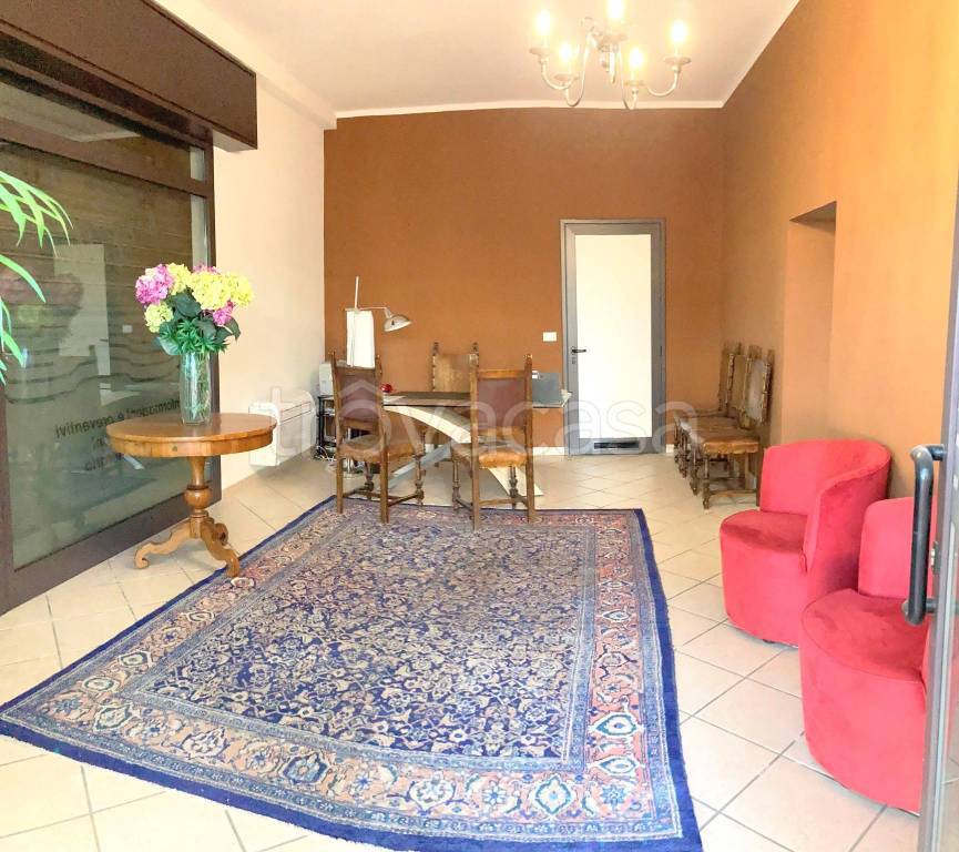 negozio in vendita a Valsamoggia in zona Bazzano