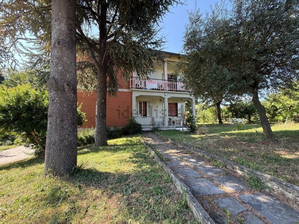 appartamento in vendita a Valsamoggia in zona Savigno