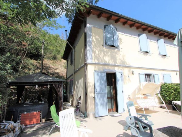 casa indipendente in vendita a Valsamoggia in zona Stiore