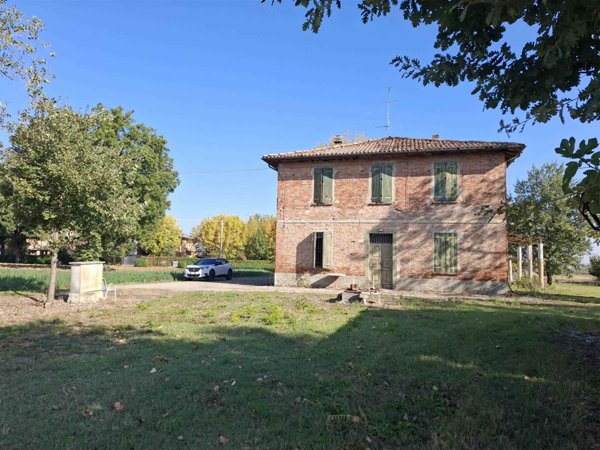 casa indipendente in vendita a Valsamoggia in zona Bazzano