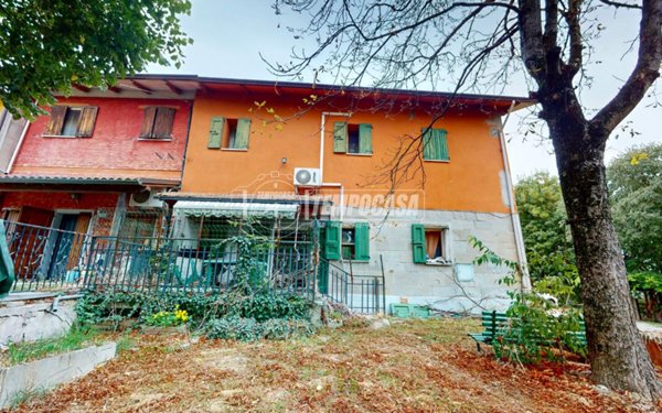 appartamento in vendita a Valsamoggia in zona Castelletto