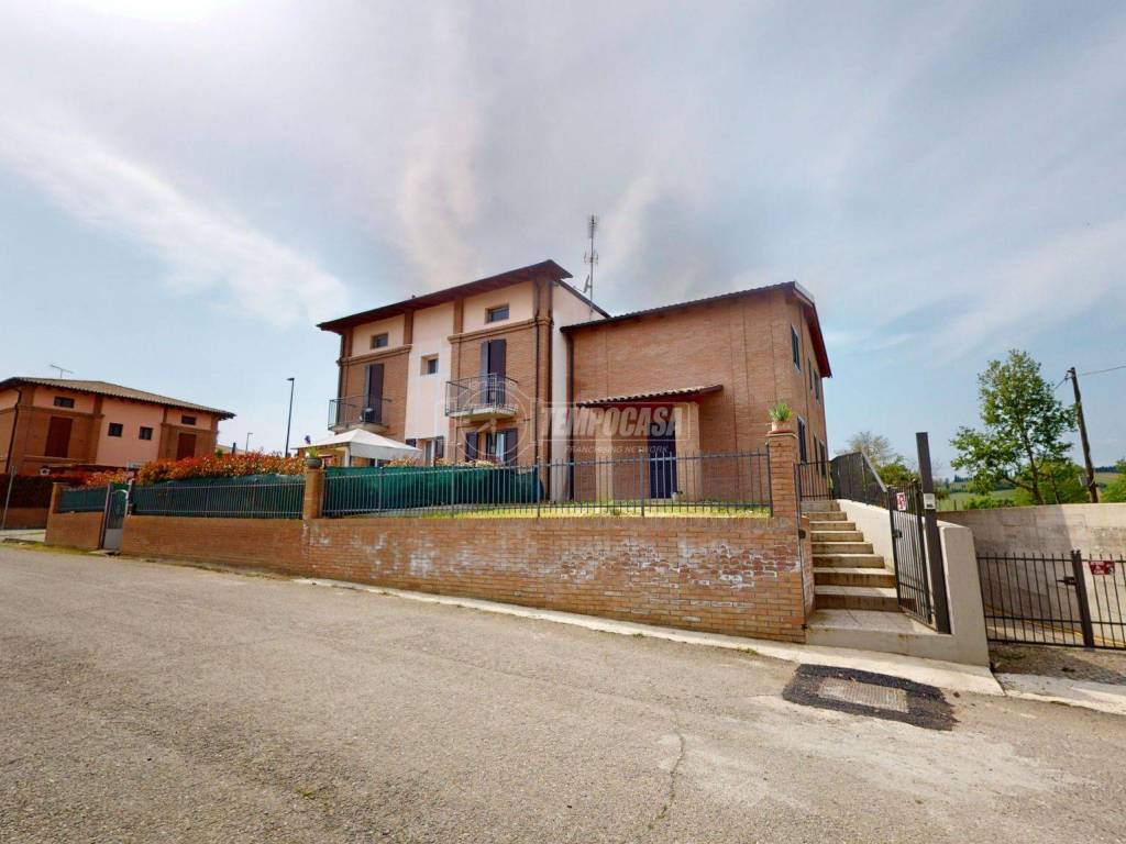casa indipendente in vendita a Valsamoggia in zona Castelletto