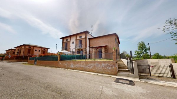 casa indipendente in vendita a Valsamoggia in zona Castelletto