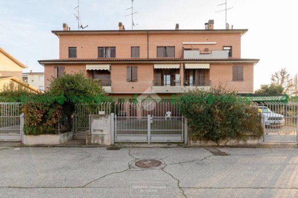 casa indipendente in vendita a Valsamoggia in zona Crespellano
