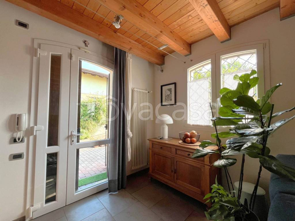 casa indipendente in vendita a Valsamoggia in zona Crespellano