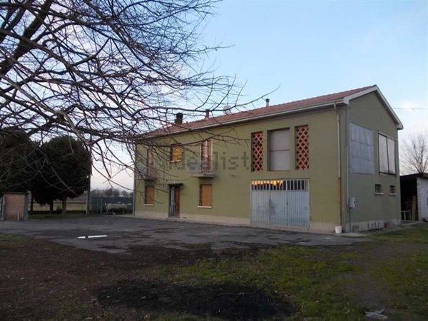 casa indipendente in vendita a Valsamoggia in zona Crespellano