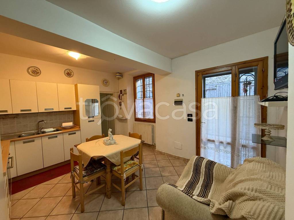 appartamento in vendita a Valsamoggia in zona Savigno