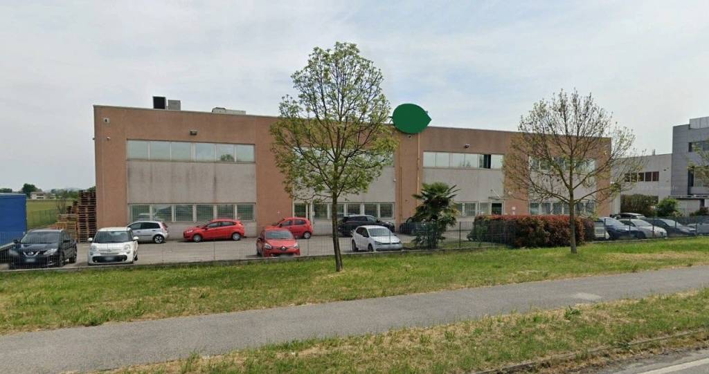 locale commerciale in vendita a Valsamoggia in zona Crespellano