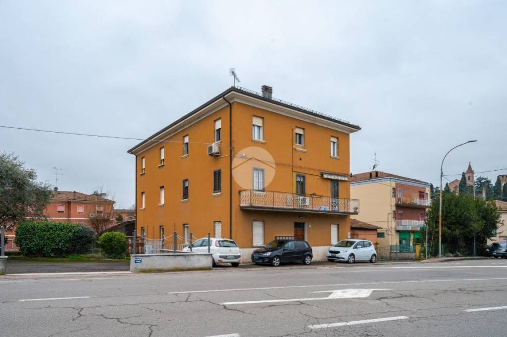 appartamento in vendita a Valsamoggia in zona Bazzano