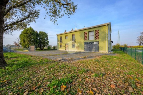 casa indipendente in vendita a Valsamoggia in zona Crespellano