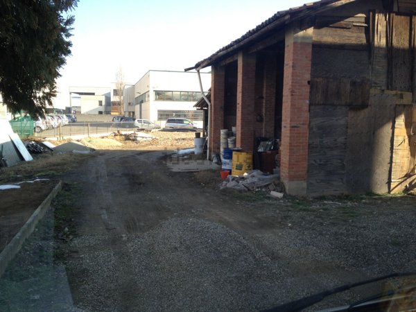 locale di sgombero in vendita a Valsamoggia in zona Crespellano