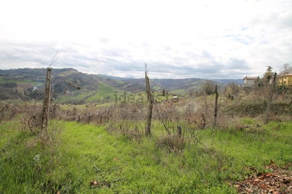 villa in vendita a Valsamoggia in zona Castello di Serravalle