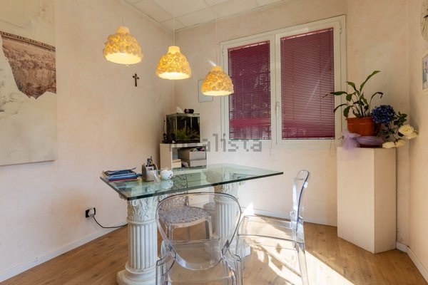 negozio in vendita a Valsamoggia