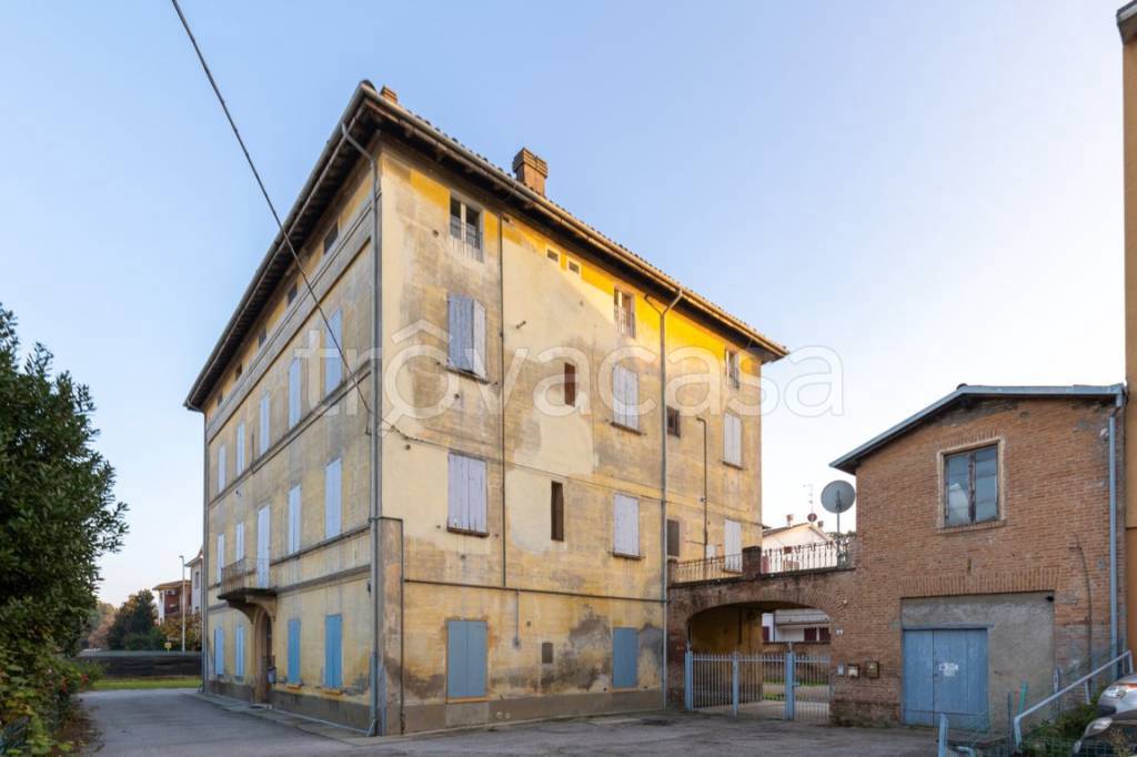 casa indipendente in vendita a Valsamoggia in zona Bazzano