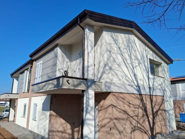 casa indipendente in vendita a Valsamoggia in zona Castelletto