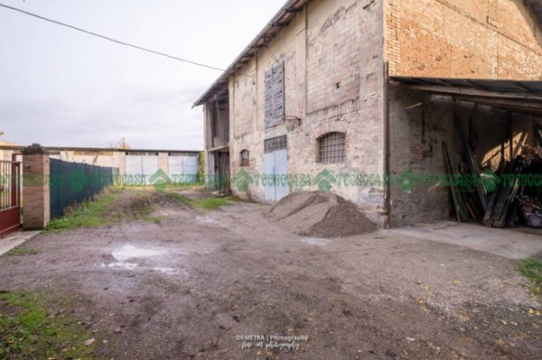 casa indipendente in vendita a Valsamoggia in zona Crespellano