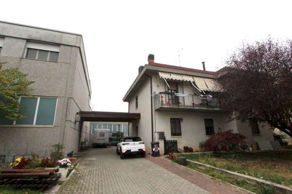 capannone in vendita a Valsamoggia in zona Bazzano