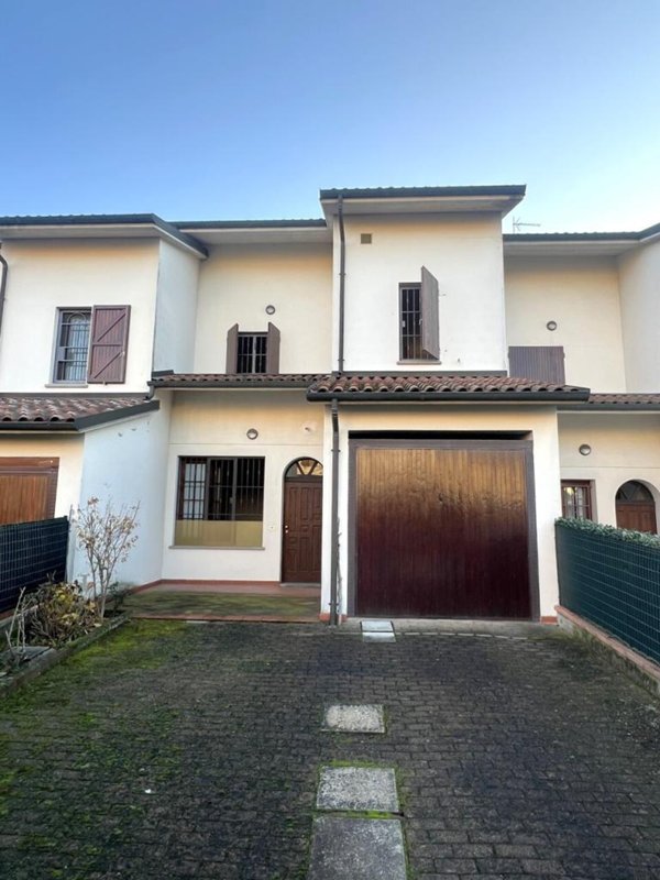 casa indipendente in vendita a Valsamoggia in zona Bazzano