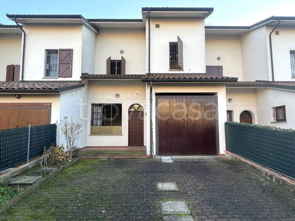 casa indipendente in vendita a Valsamoggia in zona Bazzano
