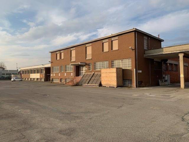 locale commerciale in vendita a Valsamoggia in zona Crespellano