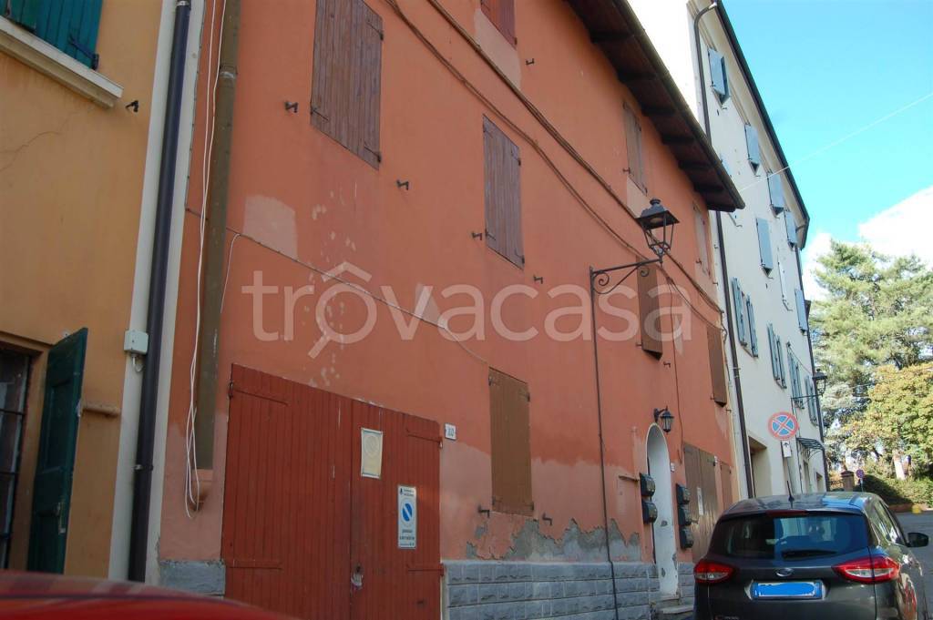 appartamento in vendita a Valsamoggia in zona Bazzano